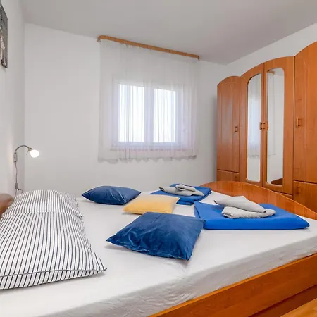 Apartman For Families With Children Valbandon, - 19511