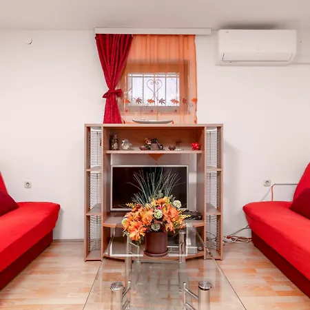 Apartman For Families With Children Valbandon, - 19511 Fazana
